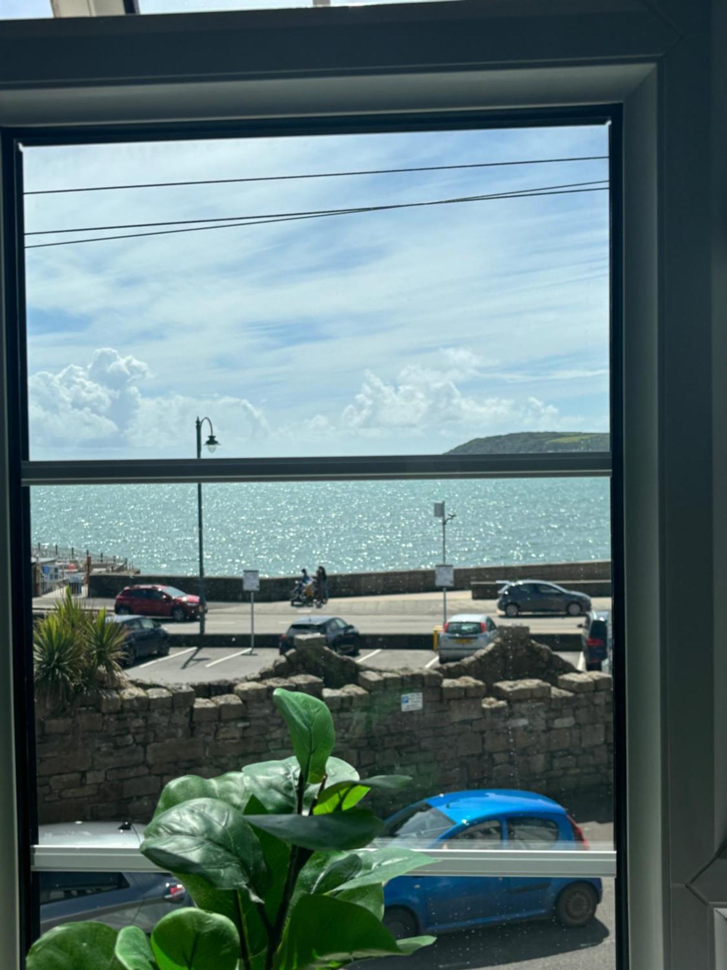 The Yacht Inn 펜젠스 외부 사진